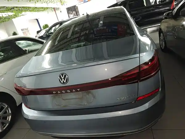 Volkswagen Passat 2023