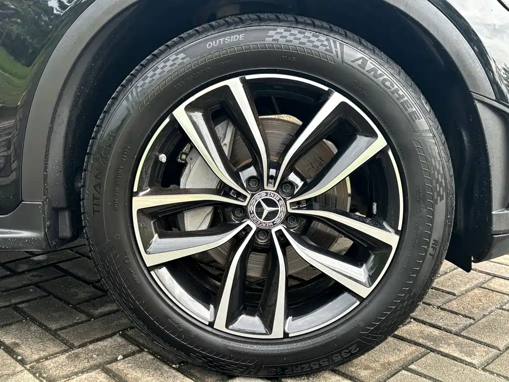 Mercedes-Benz GLC 2020 — фото 16