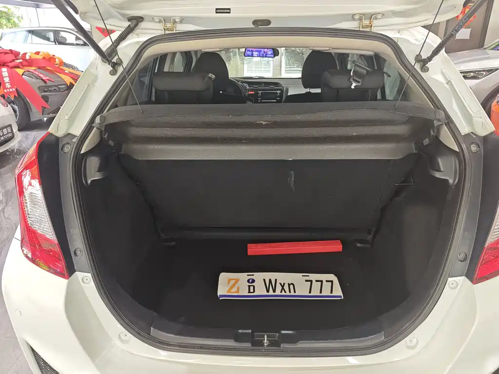 Honda Fit 2016 — фото 11