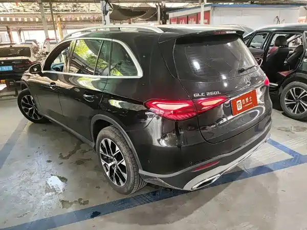 Mercedes-Benz GLC 2023