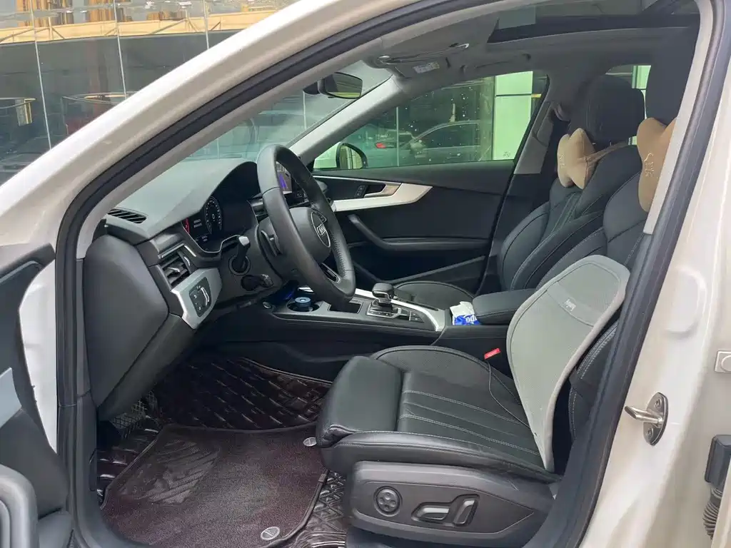 Audi A4L 2020