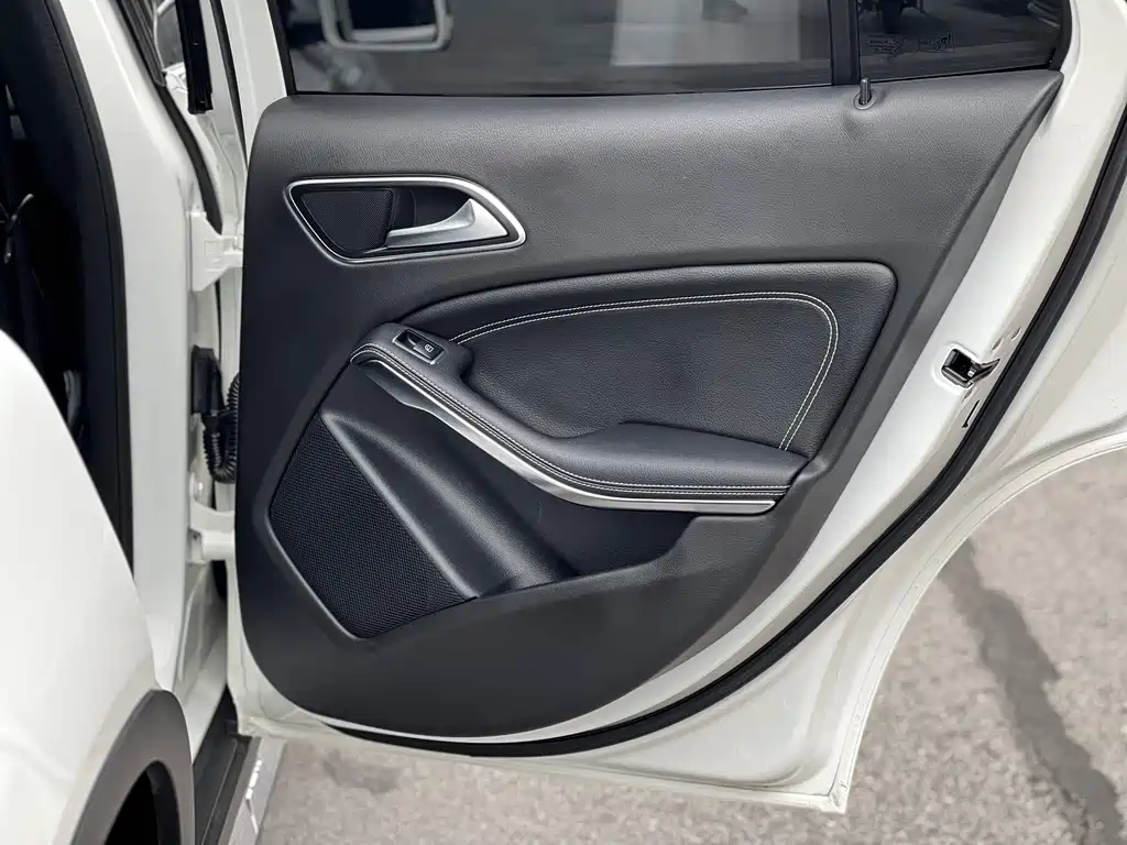 Mercedes-Benz GLA 2020 — фото 19