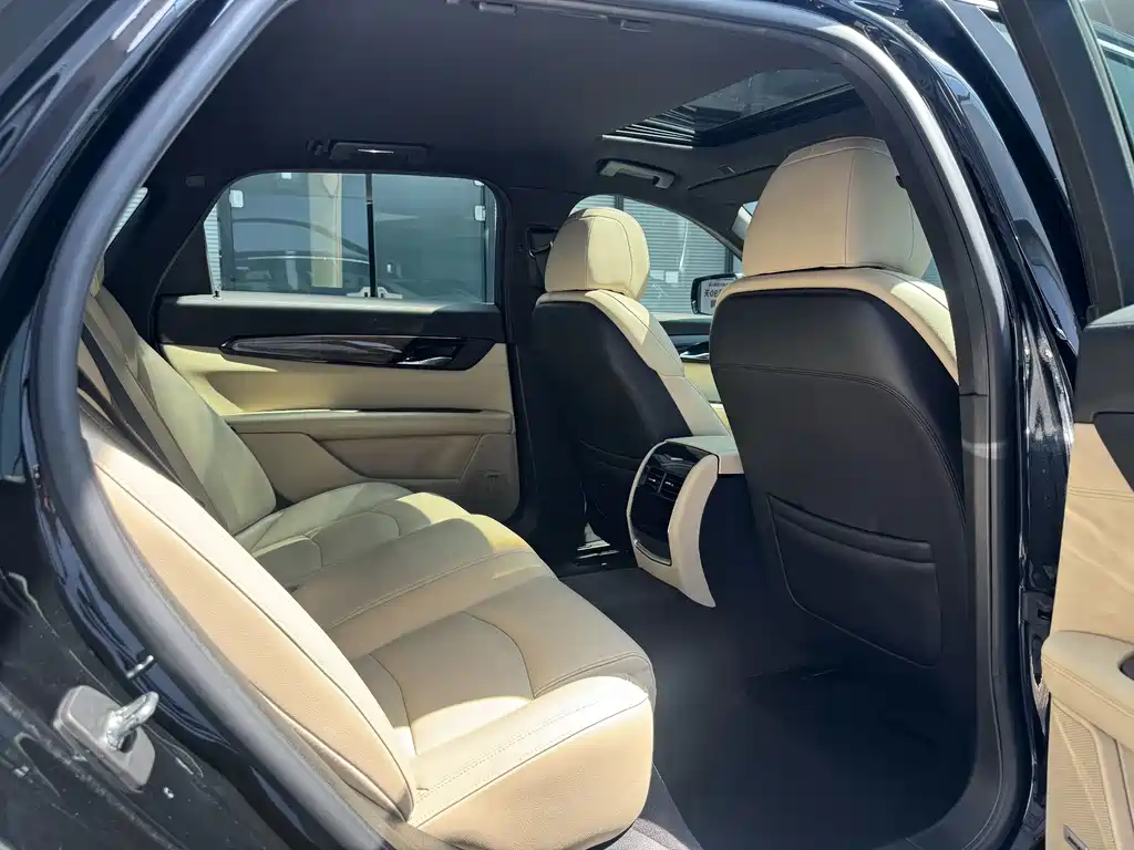 Cadillac CT6 2019 — фото 12