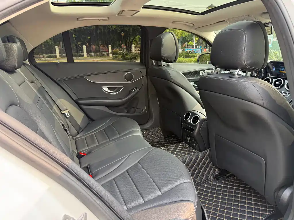 Mercedes-Benz C-Class 2021 — фото 12