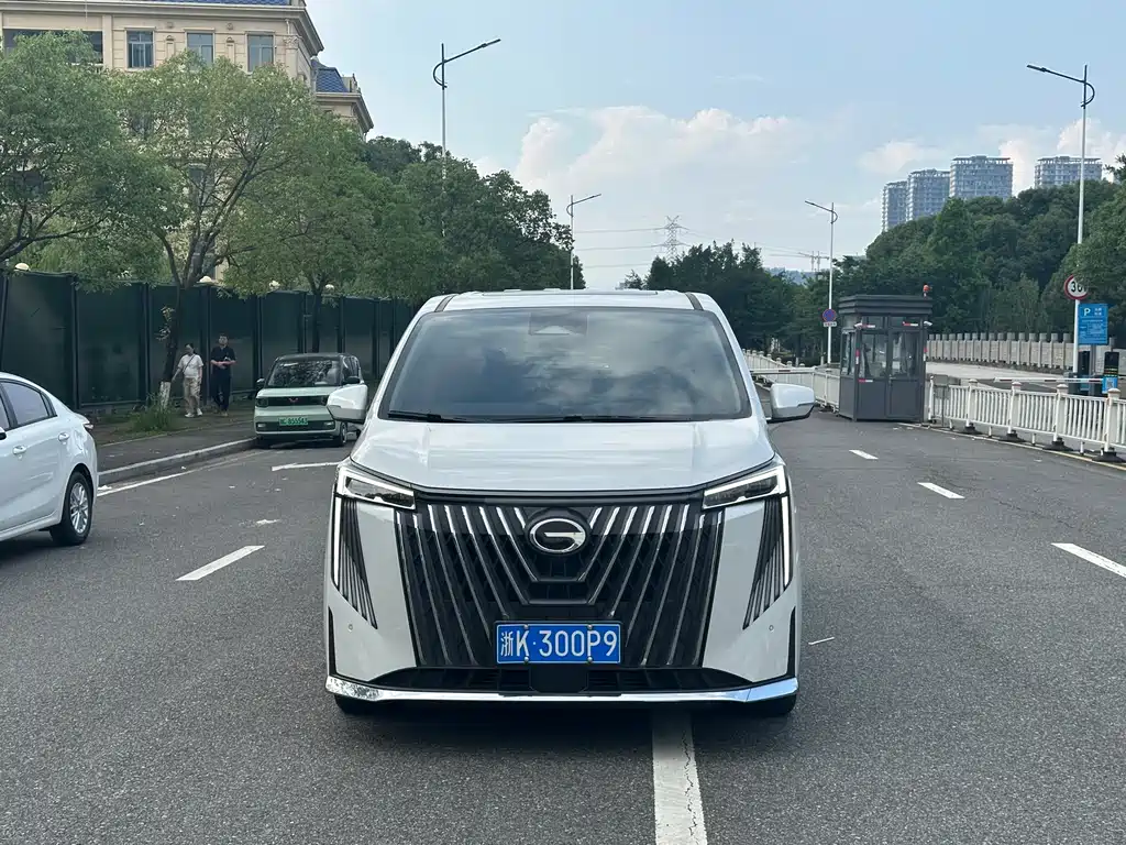 GAC Motor Trumpchi M8 2023 — фото 2