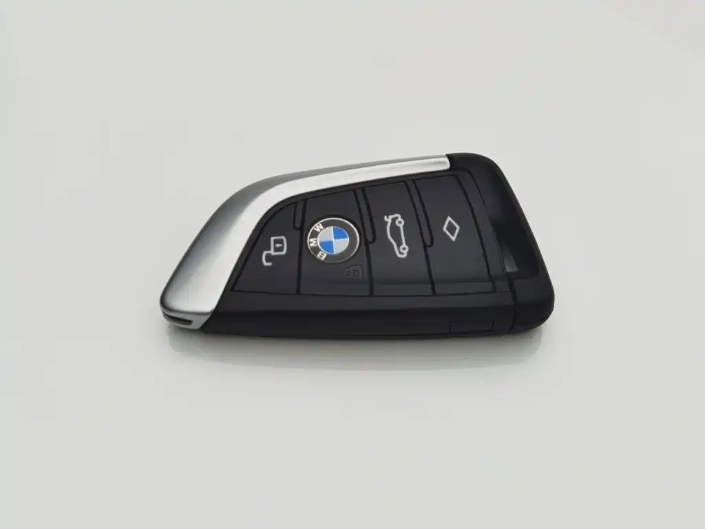 BMW 3 Series 2021 — фото 19