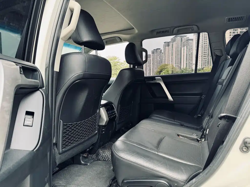 Toyota Prado 2019
