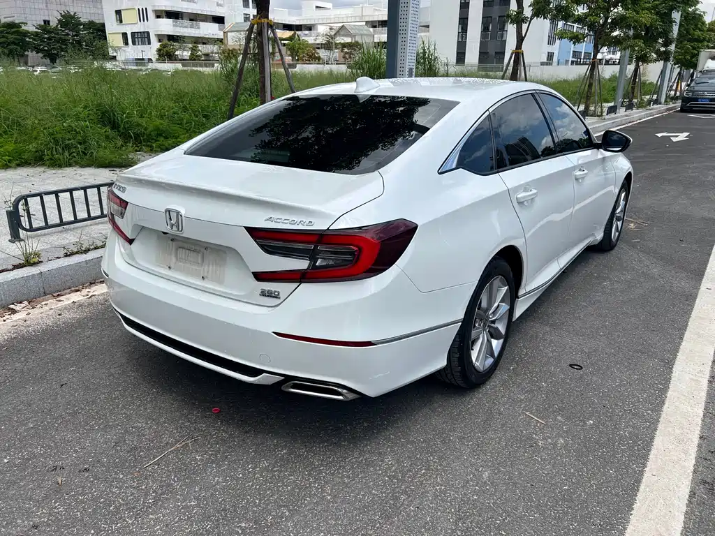 Honda Accord 2021 — фото 13