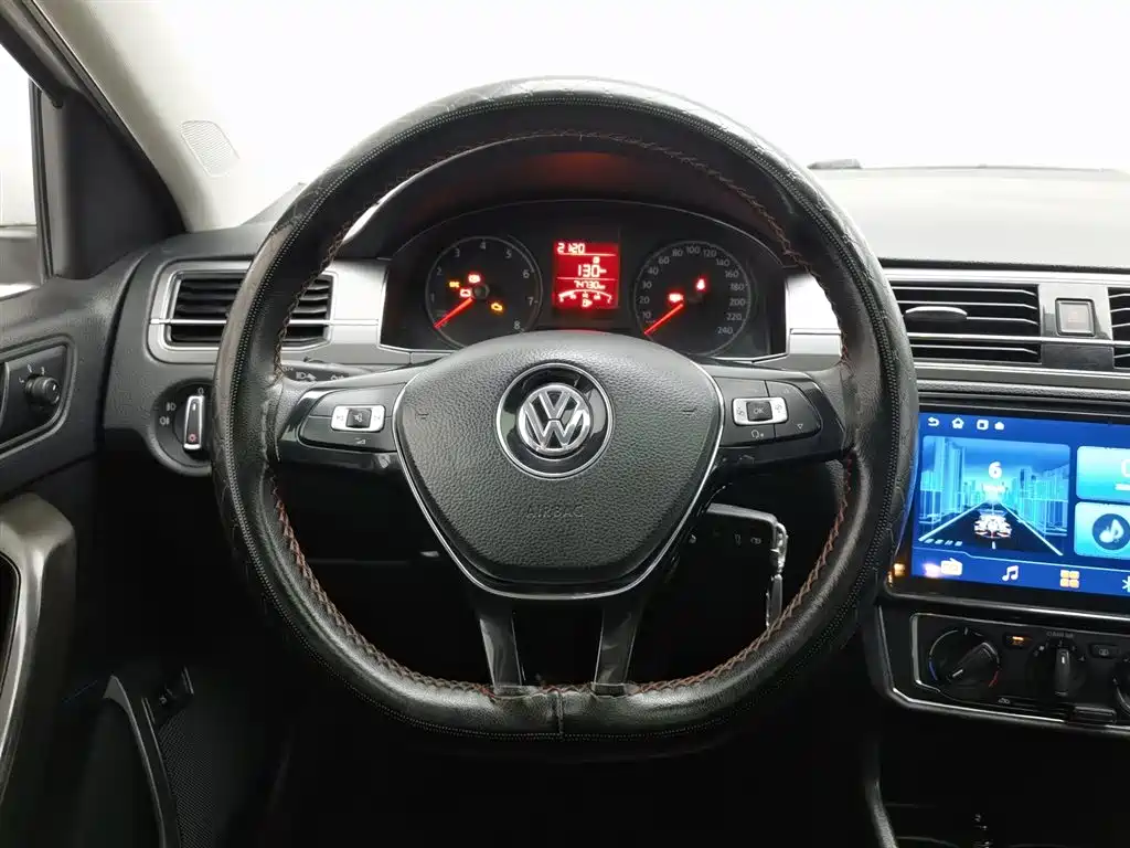 Volkswagen Santana 2018 — фото 11