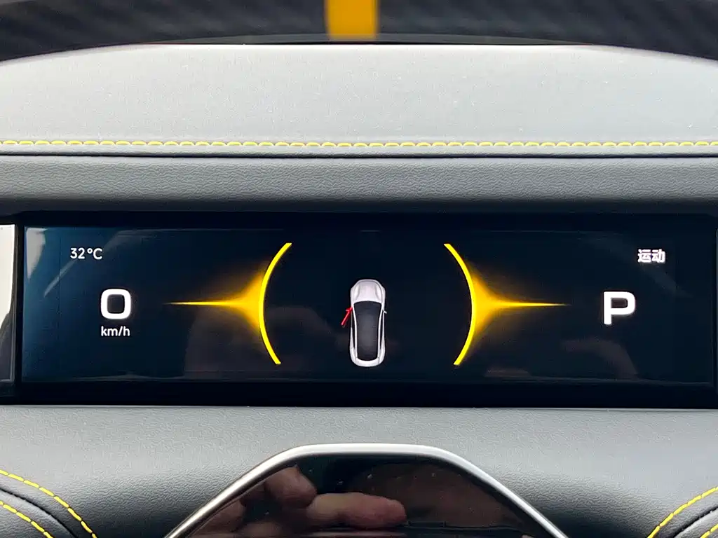 Xiaomi SU7 Ultra 2025 — фото 15