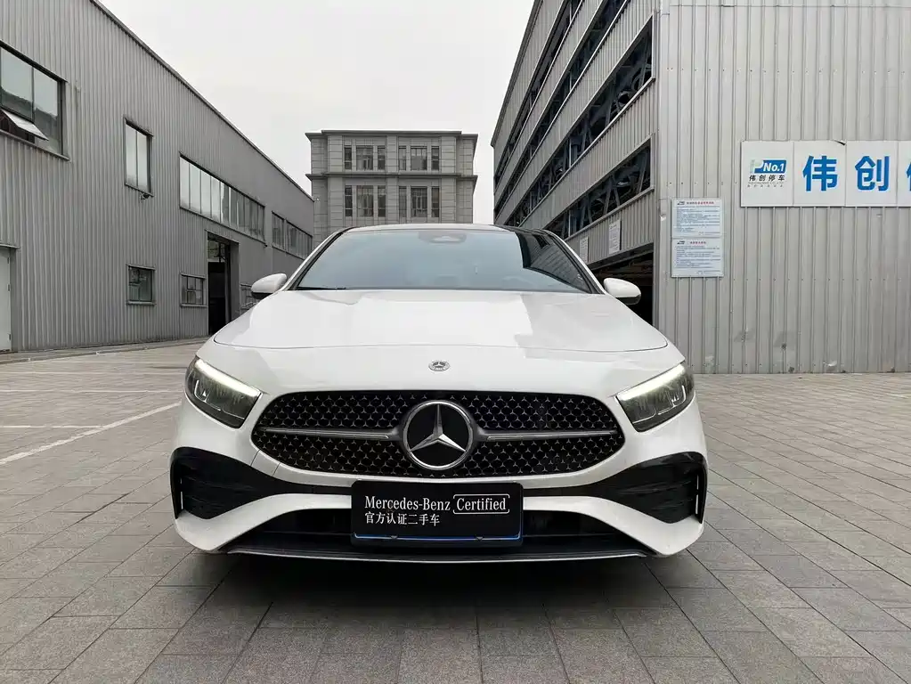 Mercedes-Benz A-Class 2023 — фото 2