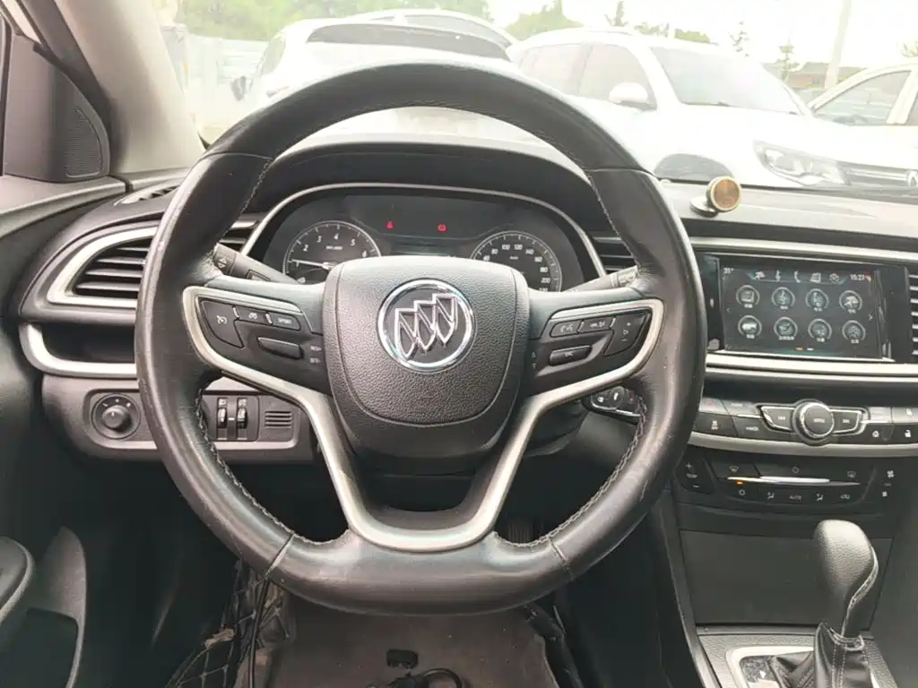 Buick Excelle 2019 — фото 11