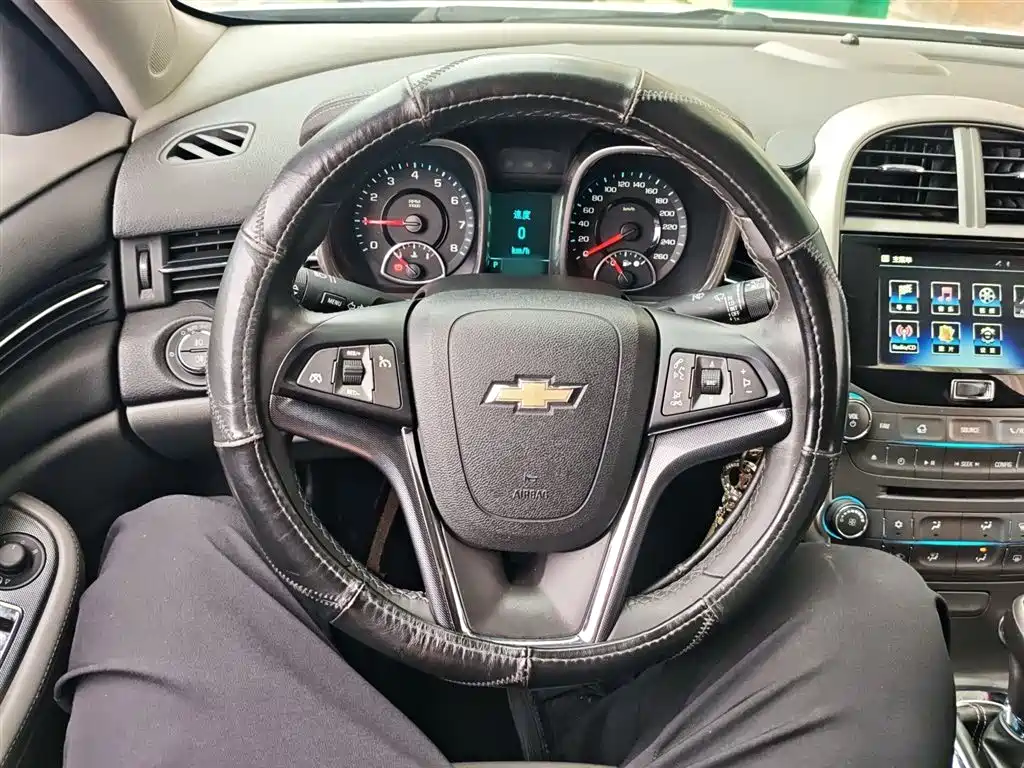Chevrolet Malibu 2015 — фото 11