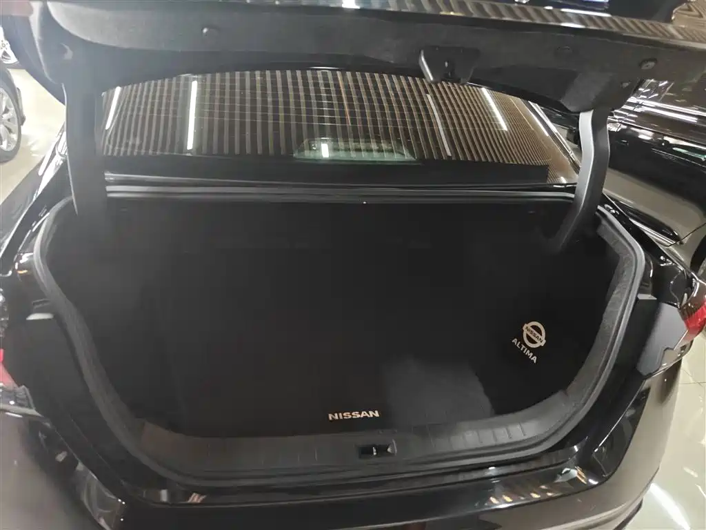 Nissan Teana 2023 — фото 15