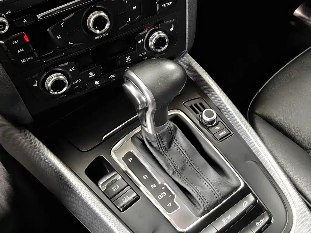 Audi Q5 2015 — фото 10