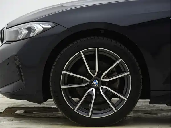 BMW 3 Series 2023