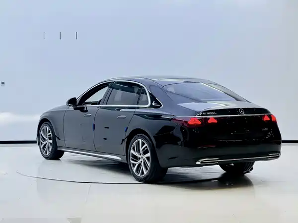 Mercedes-Benz E-Class 2025