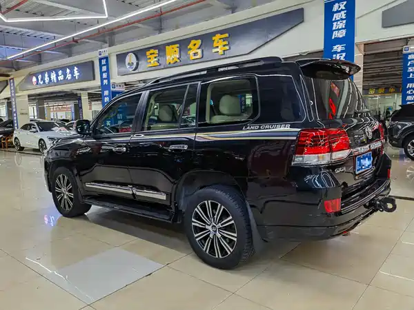 Toyota Land Cruiser 2016