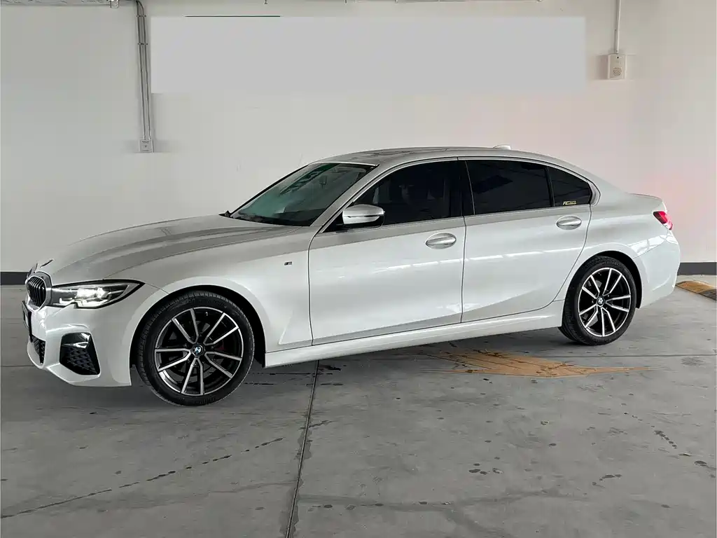 BMW 3 Series 2022