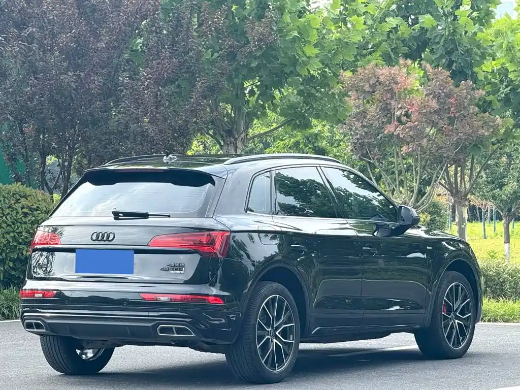 Audi Q5L 2023
