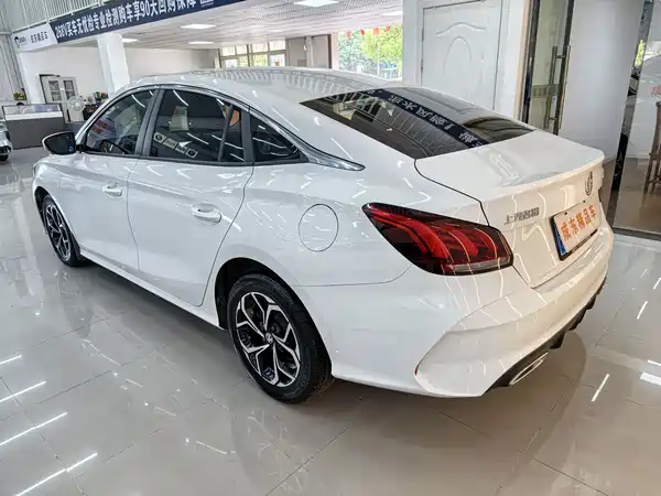 MG MG5 2022