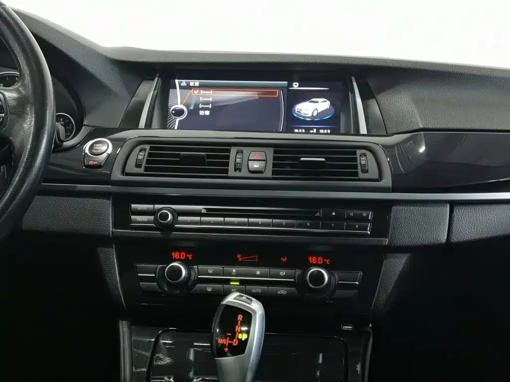 BMW 5 Series 2013 — фото 12