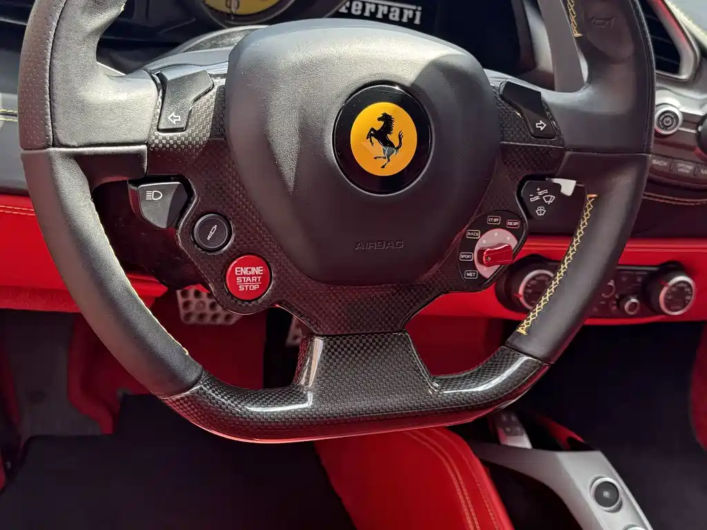 Ferrari 488 2017 — фото 3