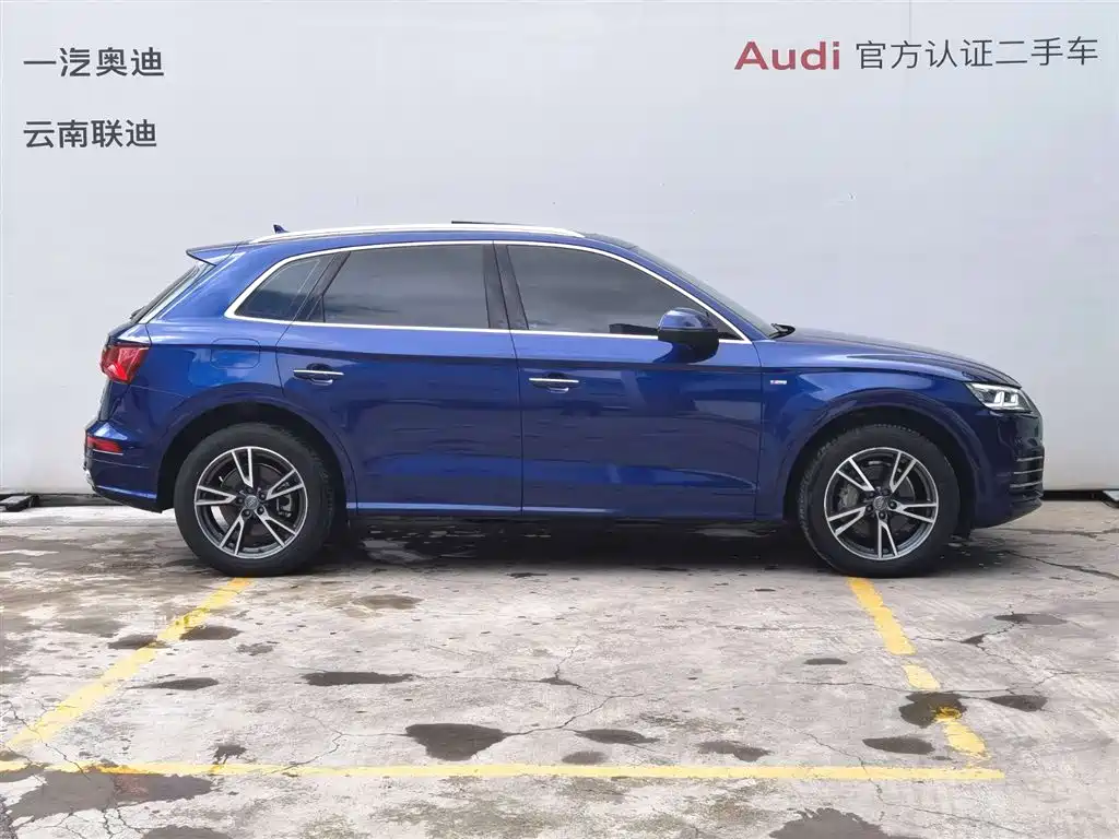 Audi Q5L 2019