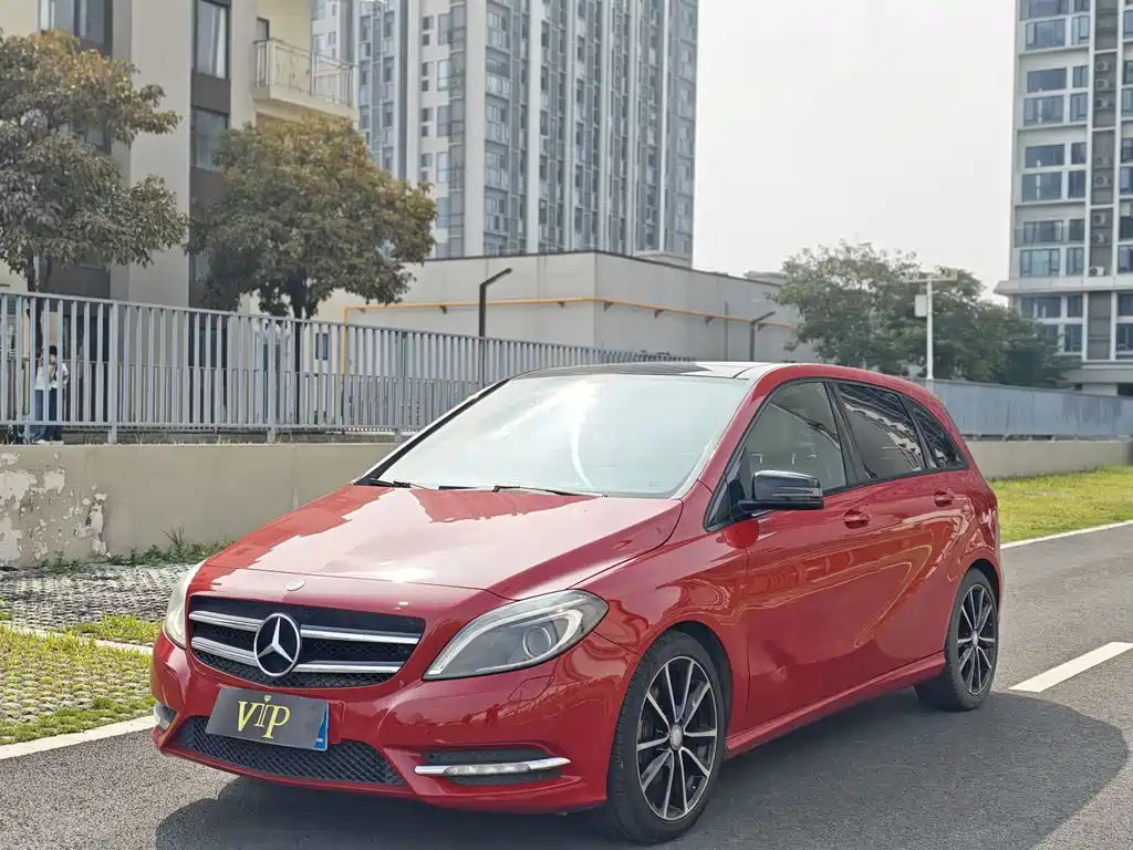 Mercedes-Benz B-Class 2013