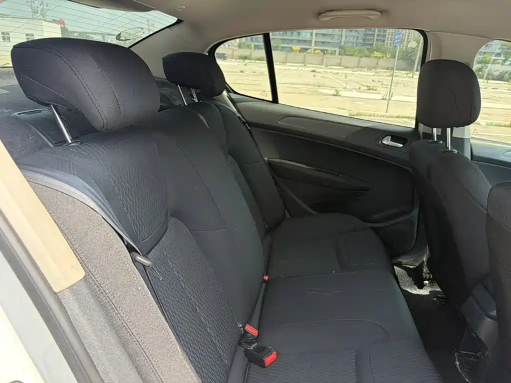Peugeot 308 2016
