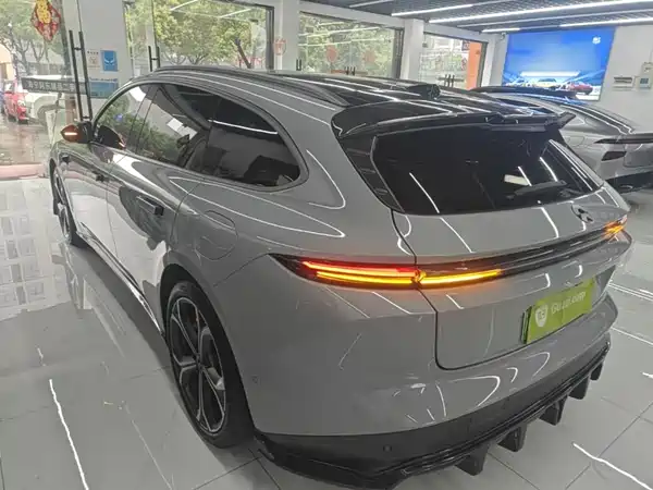 NIO ET5T 2024