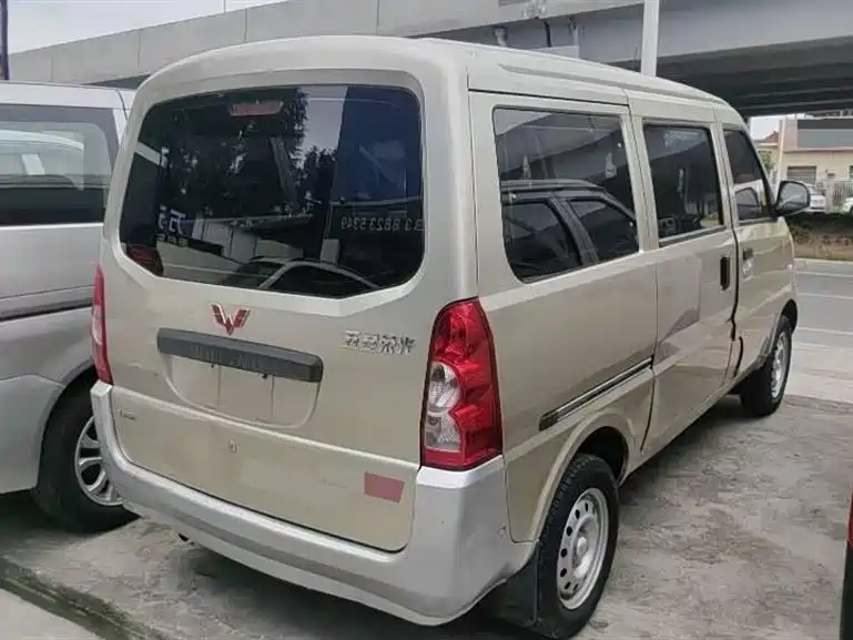 Wuling Rongguang 2011