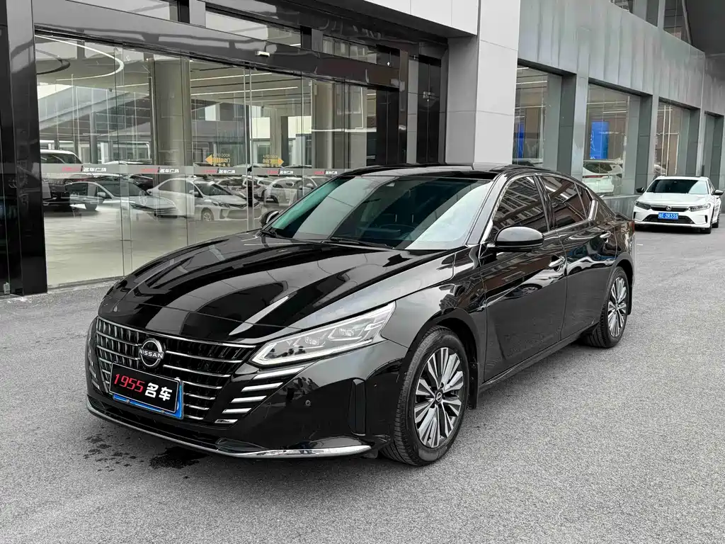 Nissan Teana 2024