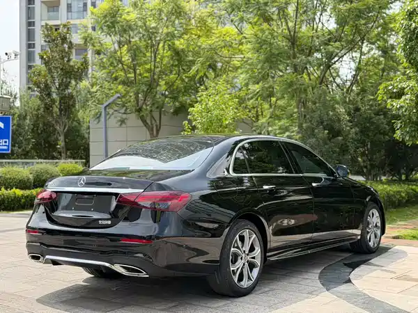 Mercedes-Benz E-Class 2021