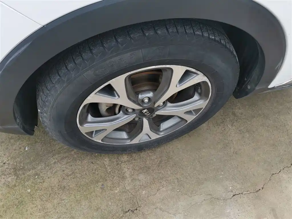 Kia KX3 2015 — фото 23