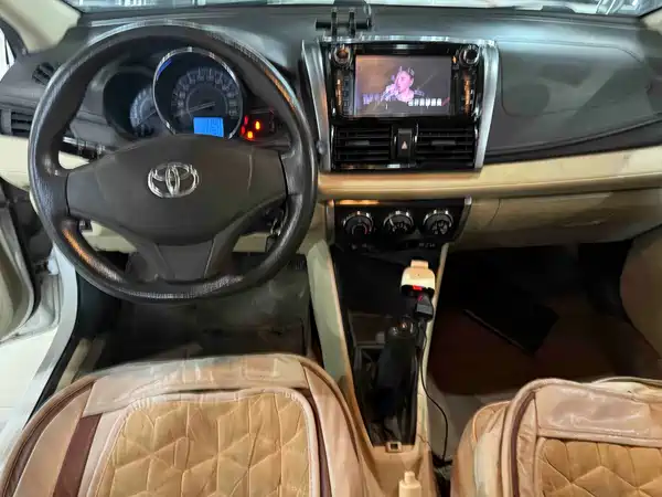 Toyota Vios 2015