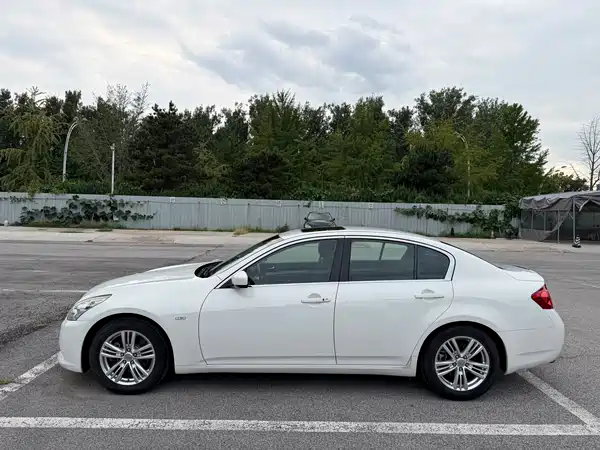 Infiniti G Series 2013
