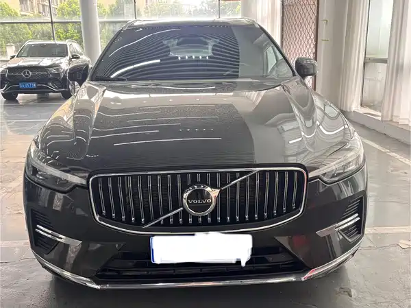 Volvo XC60 2022