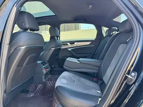 Audi A6L 2023