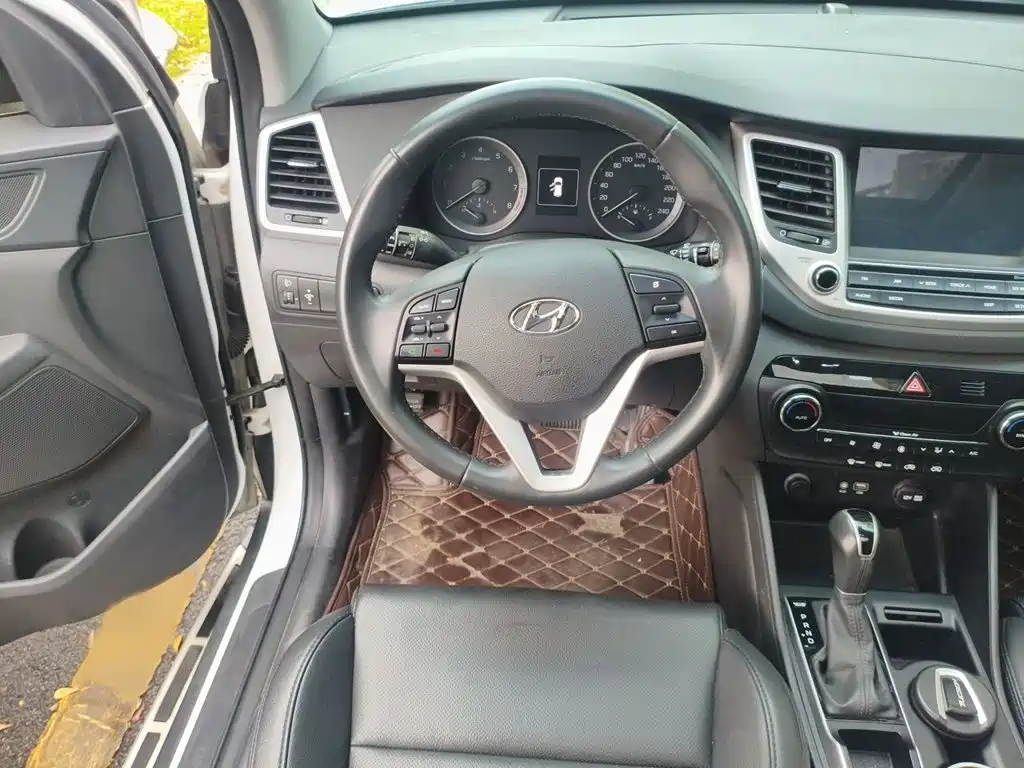 Hyundai Tucson 2017 — фото 3