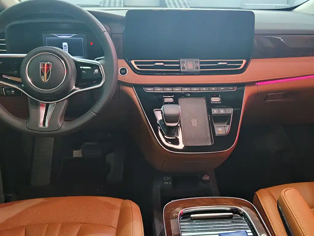 Hongqi HQ9 2023