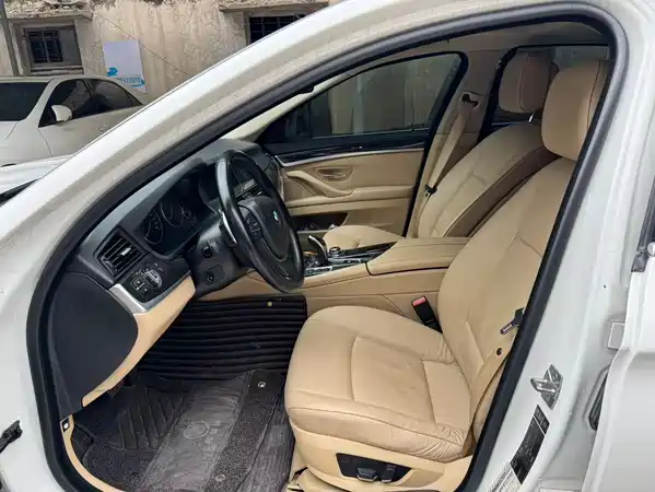 BMW 5 Series 2012