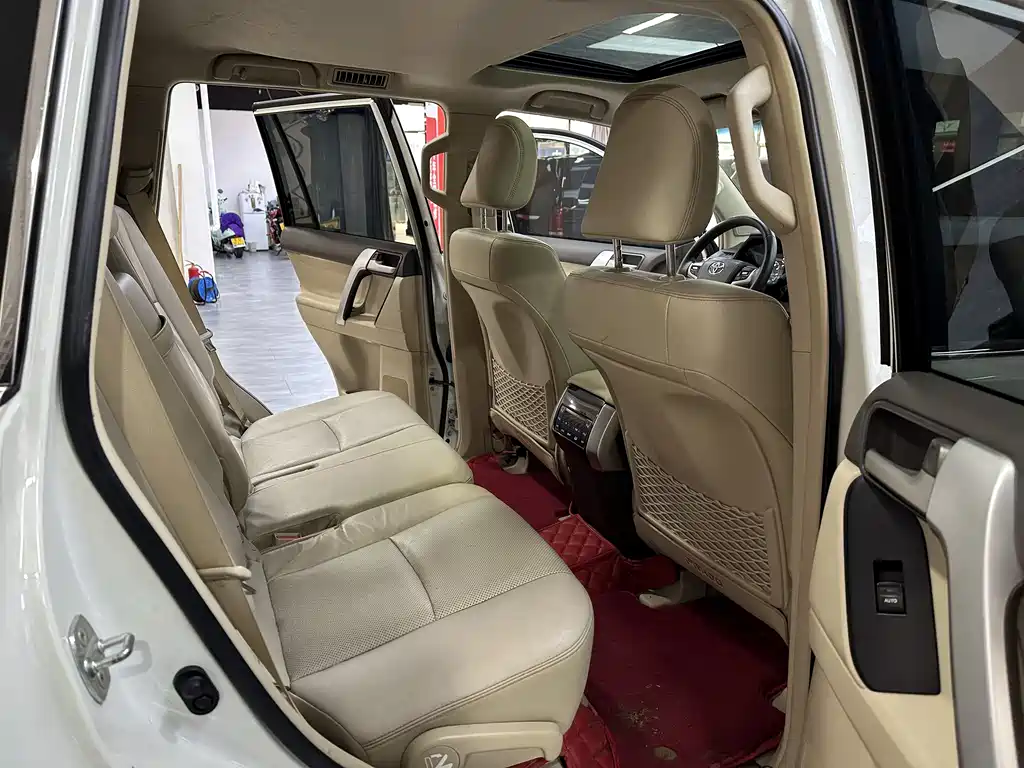 Toyota Prado 2018 — фото 10