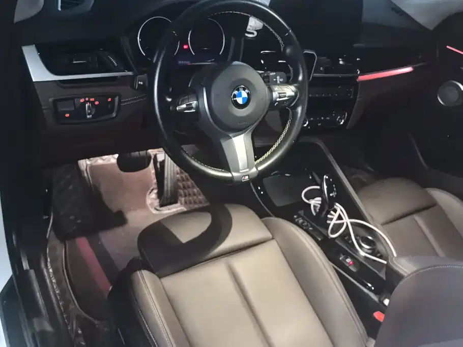 BMW X2 2023 — фото 12