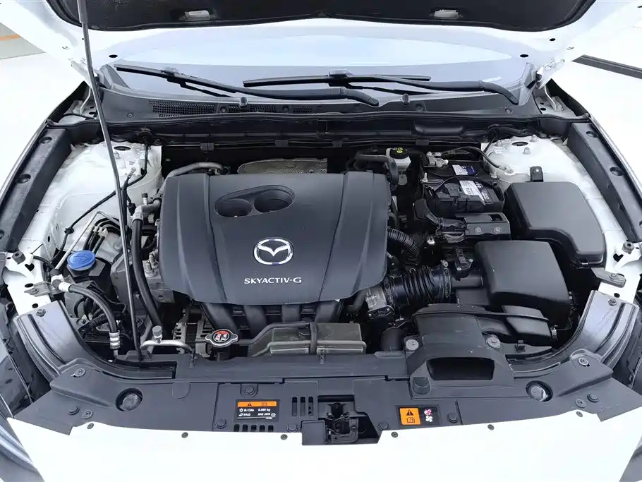 Mazda CX-4 2020 — фото 10