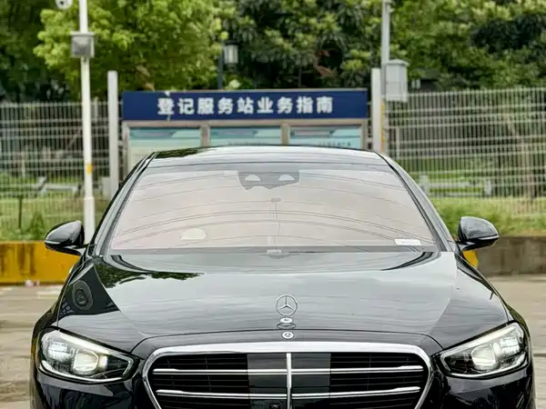 Mercedes-Benz S-Class 2025