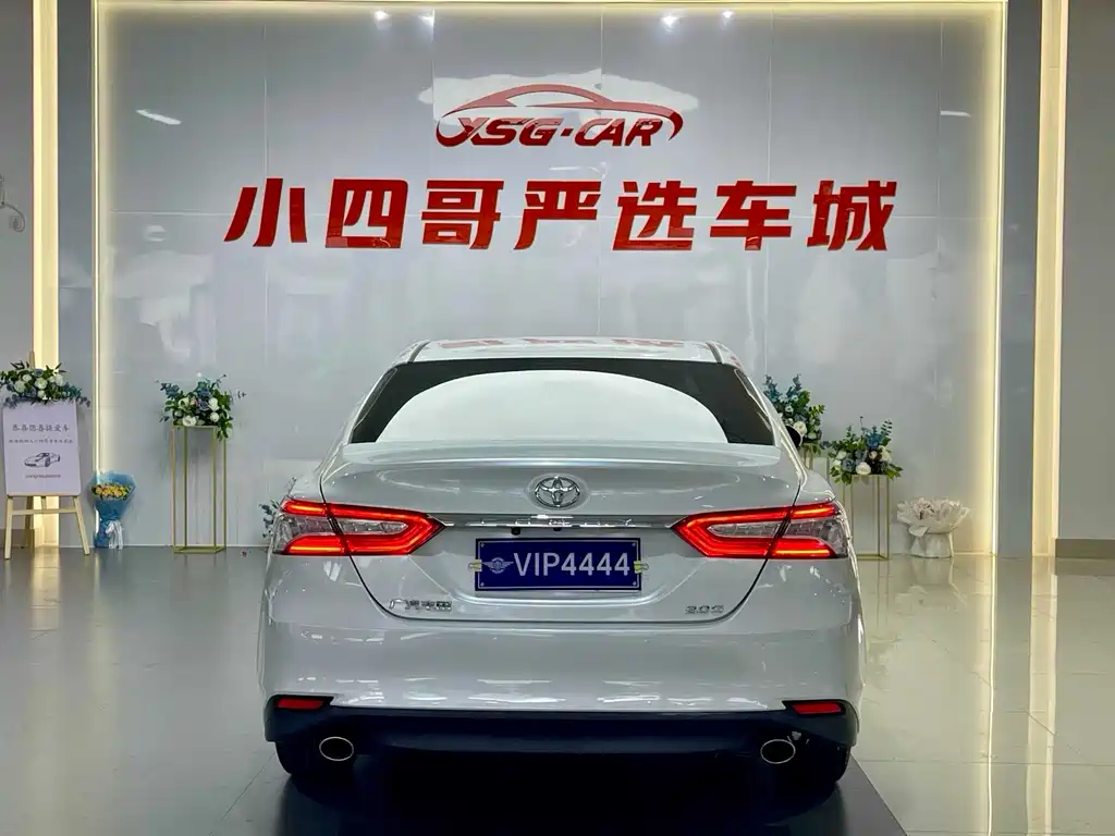Toyota Camry 2021