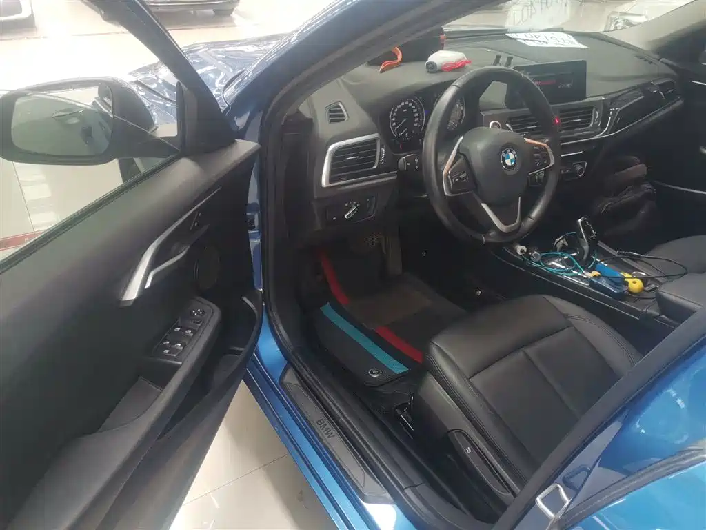 BMW 1 Series 2020 — фото 16
