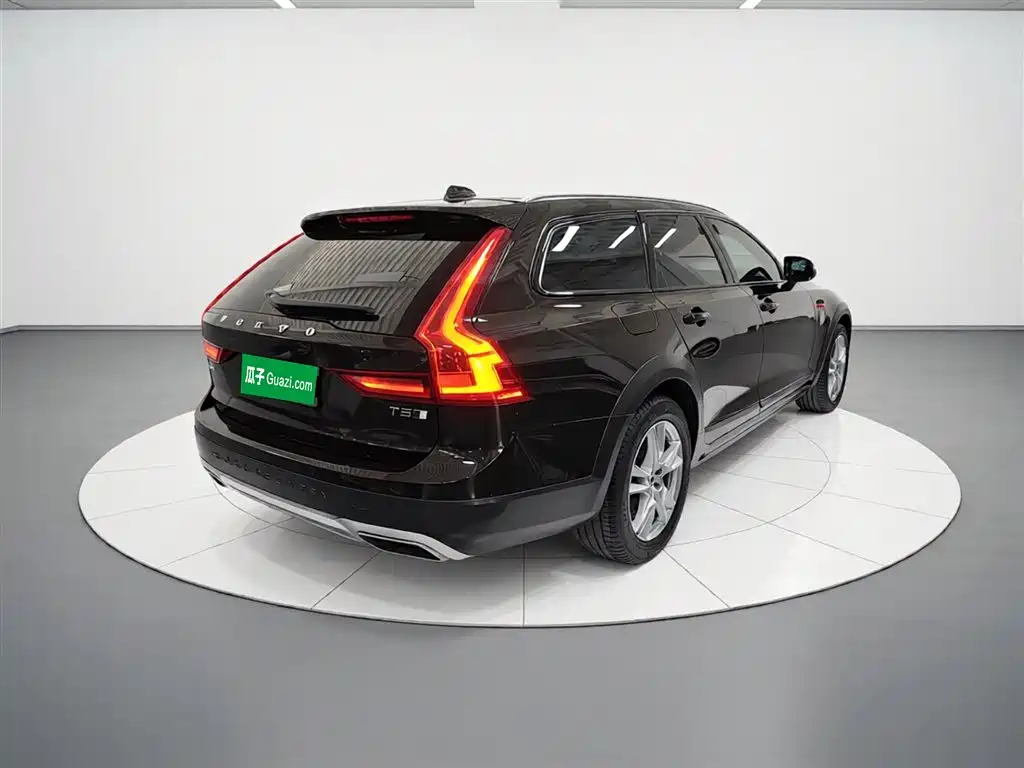 Volvo V90 2019 — фото 7
