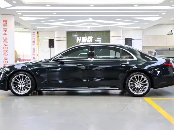 Mercedes-Benz S-Class 2022